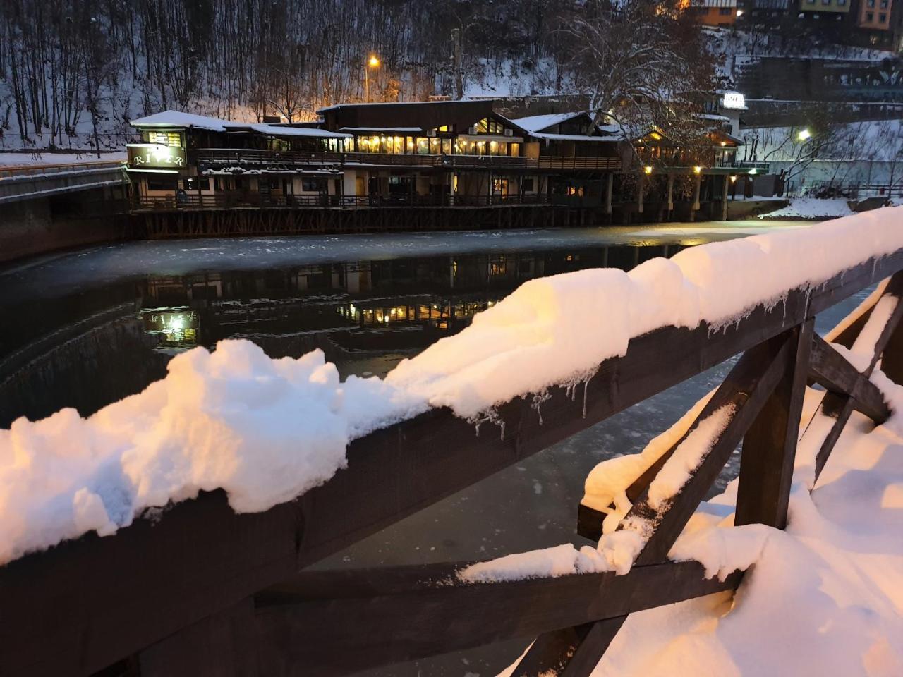 Pansion River Сараєво Екстер'єр фото